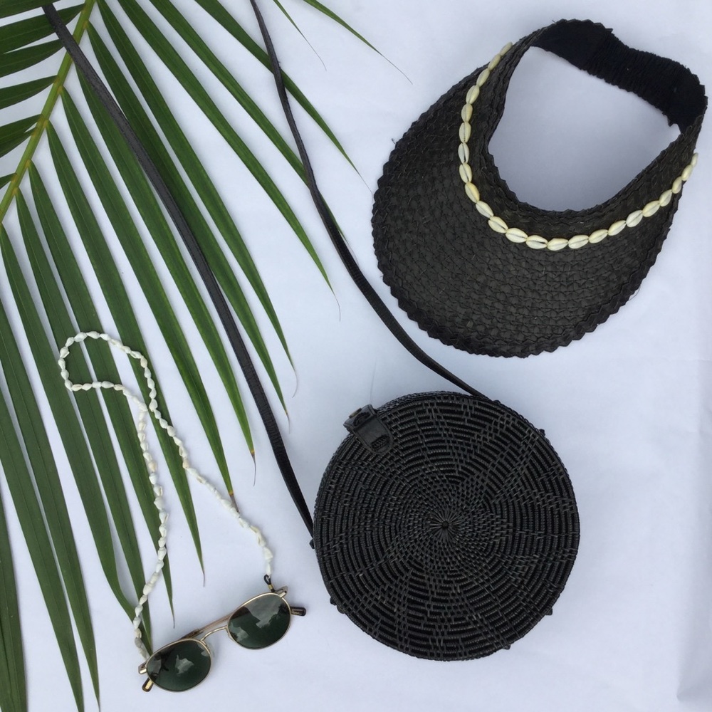 Round Rattan Bag ⚫️ Black Woven Bali Ata Purse